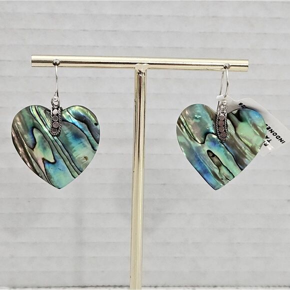 NWT, Abalone, Big and beautiful heart earrings - Picture 1 of 5